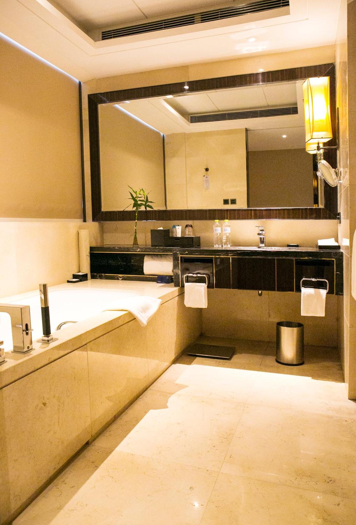 Wanda Realm Jining Hotel Jining  Exterior photo